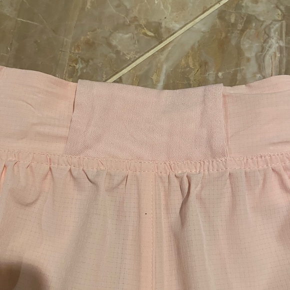 NEW🎉NIKE WOMENS ATHLETIC SHORTS IN BABY PINK - Picture 7 of 10